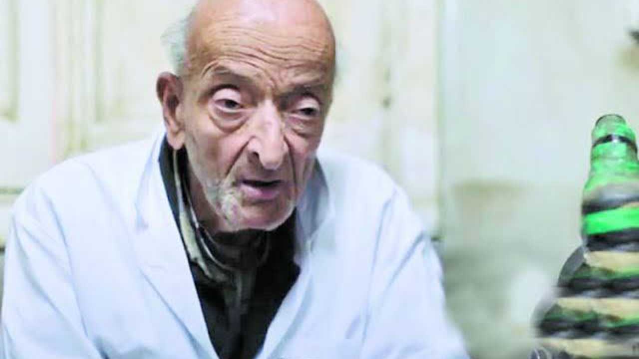 You are currently viewing العبر من حياة ووفاة طبيب الفقراء